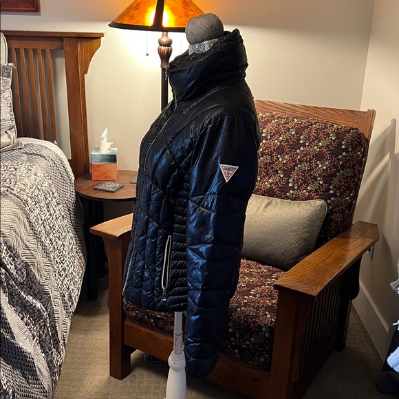 Guess Black Puffer Jacket - Picture 1 of 8